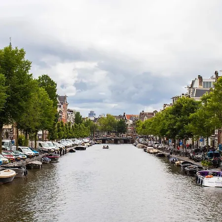 هوستال لايدزبلين