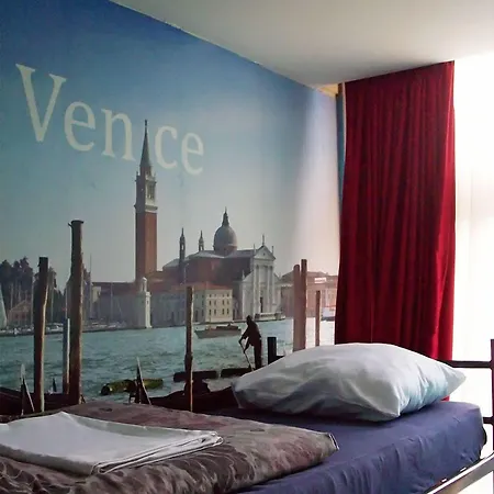 Hostel Leidseplein Amsterdam
