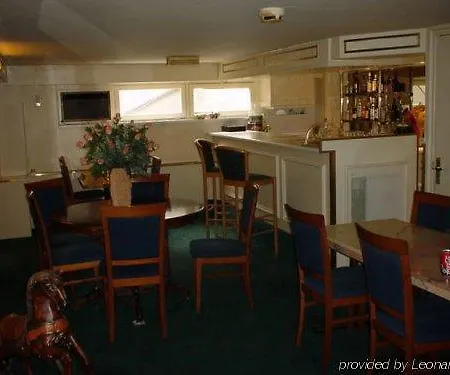 هوستال لايدزبلين أمستردام