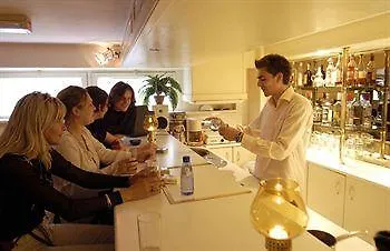 هوستال لايدزبلين أمستردام