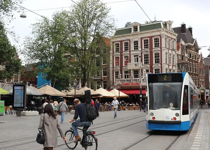 هوستال لايدزبلين * أمستردام