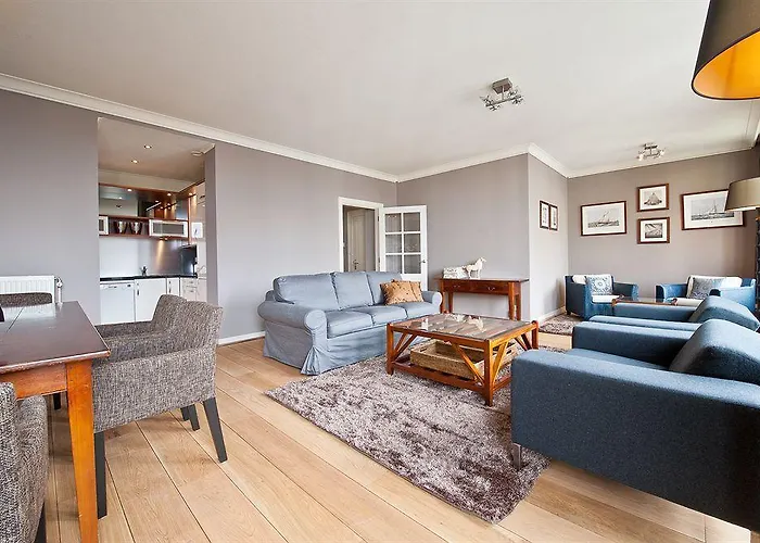 هوستال لايدزبلين بيت شباب *