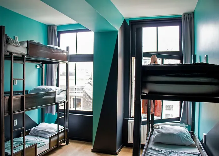 بيت شباب هوستال لايدزبلين أمستردام