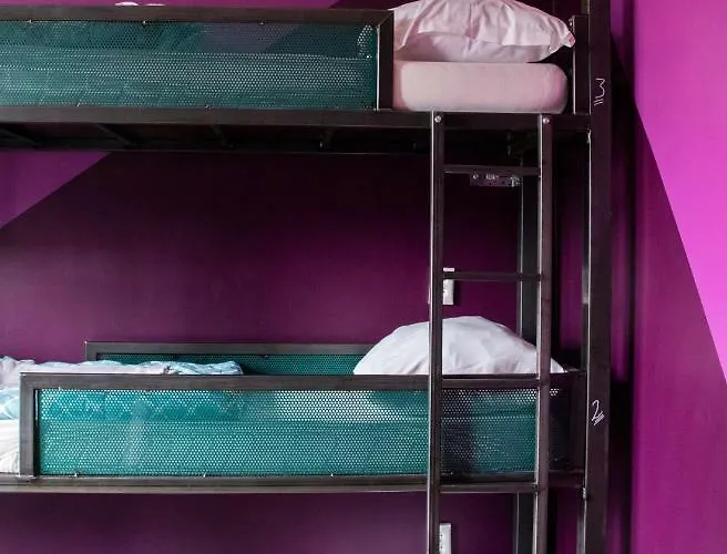 هوستال لايدزبلين *