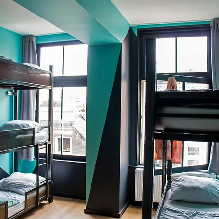 Leidseplein Hostel