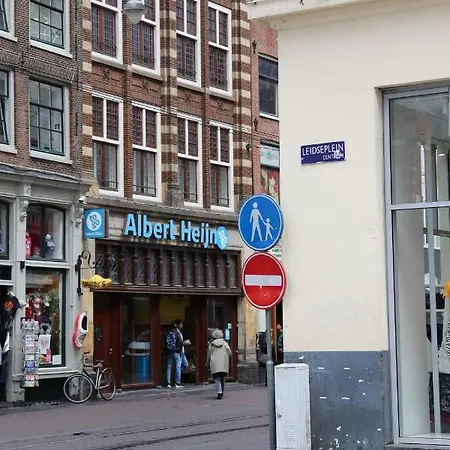 Хостел Leidseplein